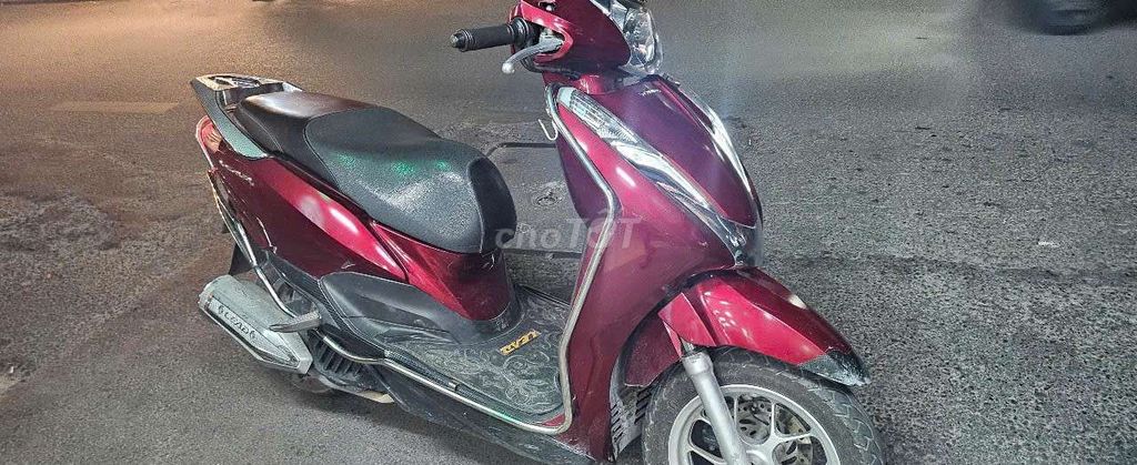 Honda Lead Đỏ mận. Mua bán Xe máy tại Quận 12 Tp Hồ Chí Minh được đăng bởi yến vy hình 4