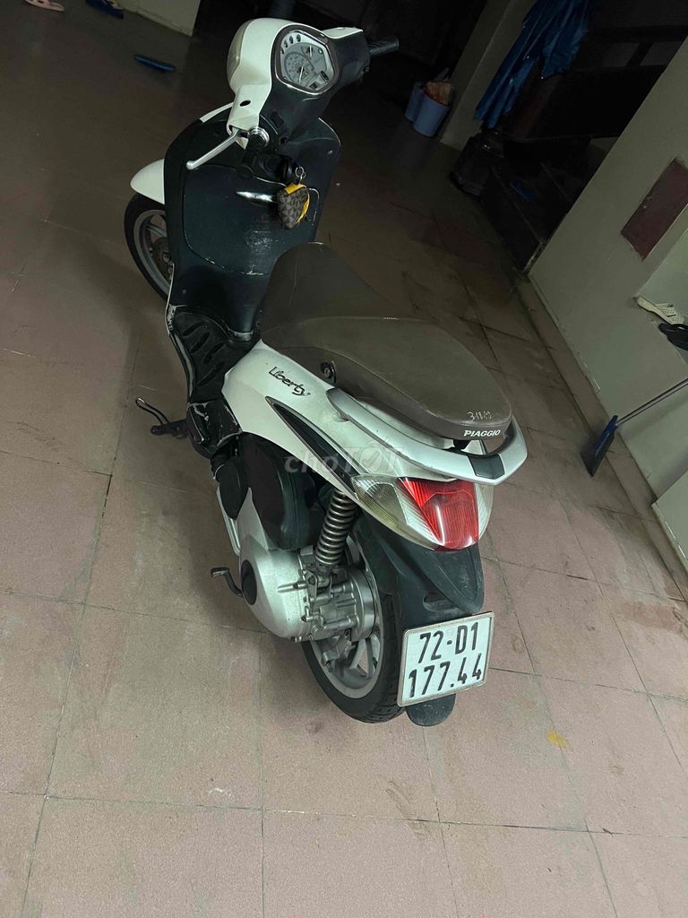 Piaggio Liberty Trắng Tự động. Mua bán Xe máy tại Thành phố Vũng Tàu Bà Rịa - Vũng Tàu được đăng bởi bán xe máy cho ngừoi khó khăn cho thiếu nửa tiền chỉ cần cccd hình 2