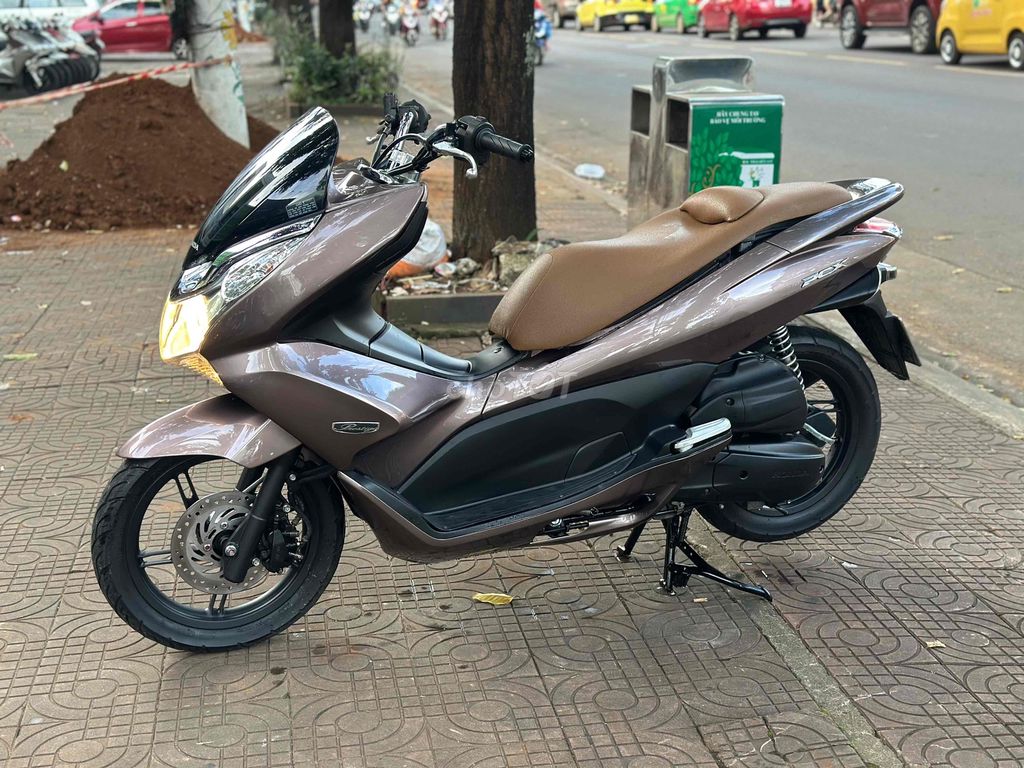 Pcx 2012 125cc. Mua bán Xe máy tại Thành phố Pleiku Gia Lai được đăng bởi Xe Máy Nguyễn Vũ Gialai hình 12