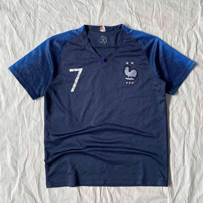 Áo đá banh size L. Mua bán Quần áo tại Thành phố Thuận An Bình Dương được đăng bởi VINTIQ