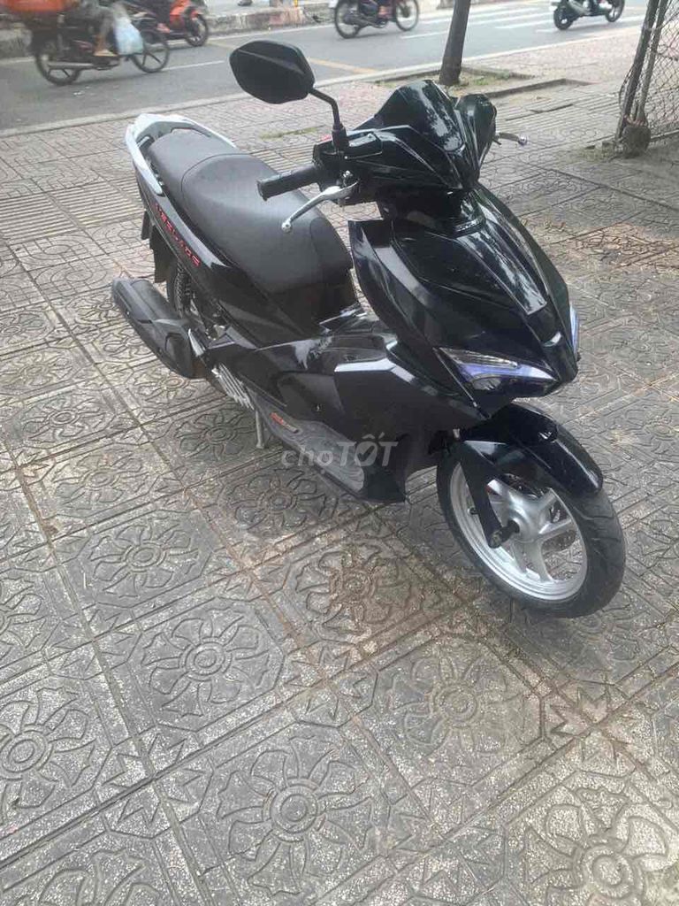 Honda AirBlade 125FI chính chủ 2017 BSTP. Mua bán Xe máy tại Thành phố Thủ Đức Tp Hồ Chí Minh được đăng bởi MAI  hình 1