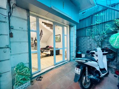 Townhouse 40 m² · 4 bed · Đường Trương Định