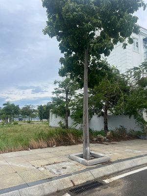 Biệt Thự đẹp Đại Phú Gia Quy Nhơn sẵn sổ công chứng, 200m2 ngang 10.. Mua bán đất tại Thành phố Qui Nhơn Bình Định được đăng bởi Đăng HM