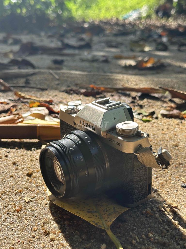 Máy ảnh Fujifilm XT100 Bạc. Mua bán Máy ảnh, Máy quay tại Quận 4 Tp Hồ Chí Minh được đăng bởi Đăng  hình 1
