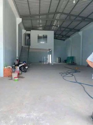 Cho thuê nhà xưởng 450m2 gía thuê 20 triệu. Cho thuê văn phòng, mặt bằng kinh doanh tại Thành phố Dĩ An Bình Dương được đăng bởi Anh Minh