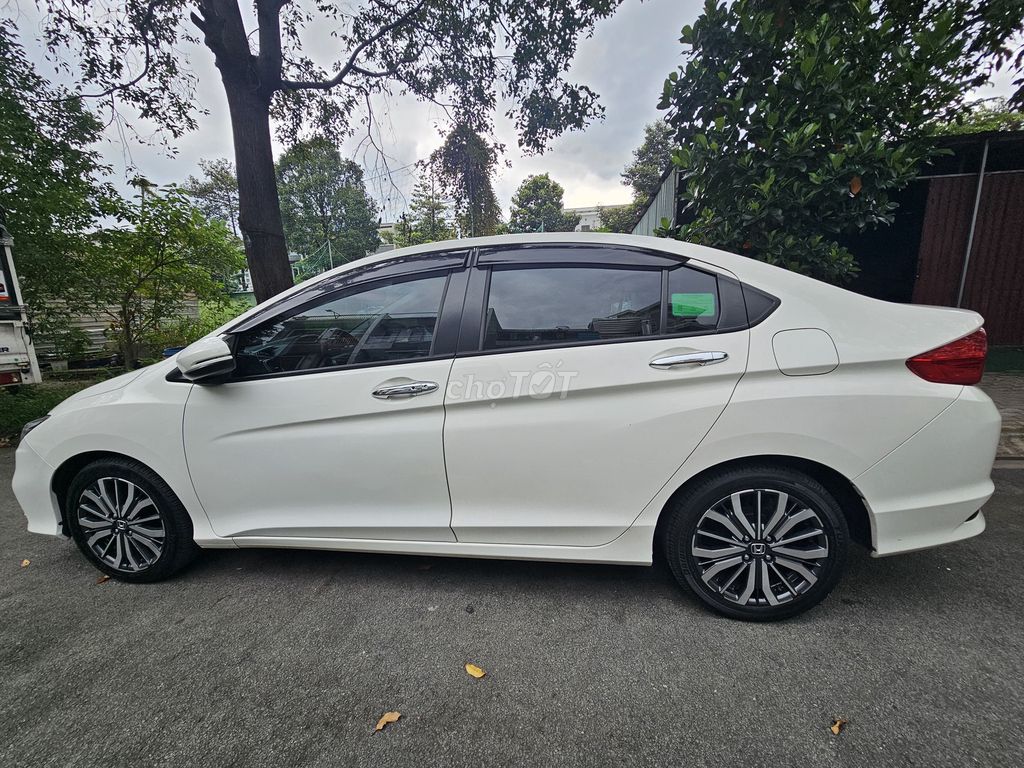Honda City 2019 Top 35.000 km Trắng. Mua bán Ô tô tại Thành phố Dĩ An Bình Dương được đăng bởi NGUYEN THƯ hình 4