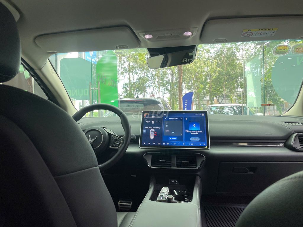 VinFast VF8Eco 2023- 38000- Rất Mới tại VF D1 HCM. Mua bán Ô tô tại Thành phố Thủ Đức Tp Hồ Chí Minh được đăng bởi VINFAST SÀI GÒN hình 4