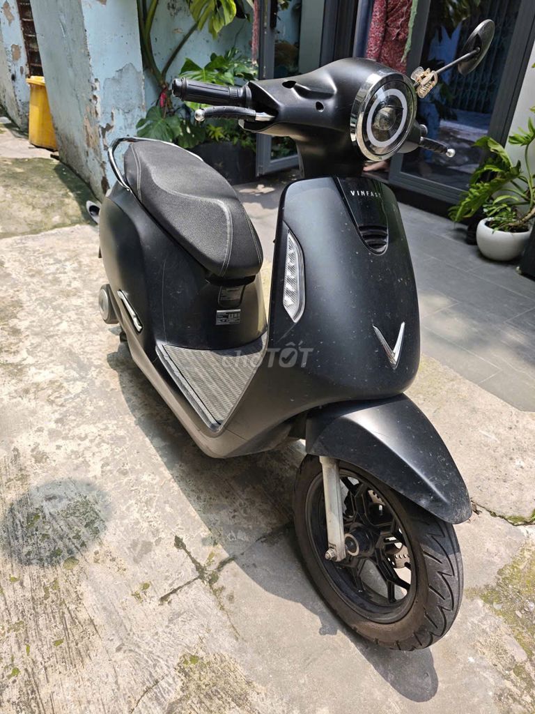 VinFast Evo 200 2022, черный, 43 000 км