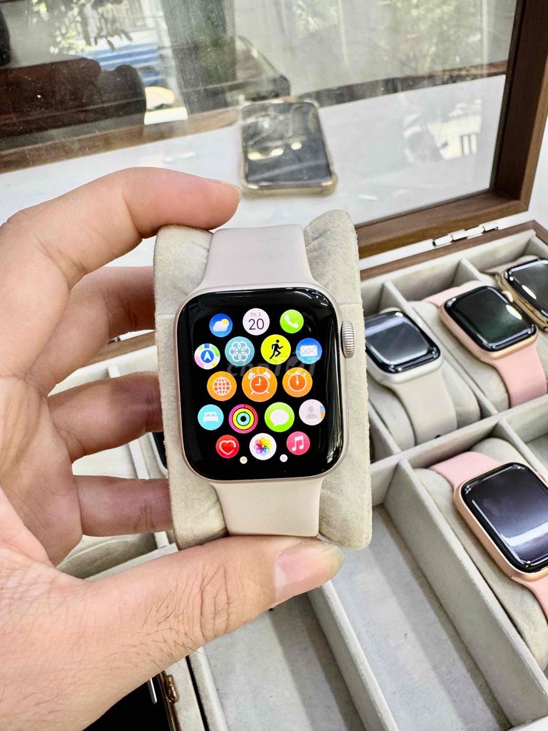 Apple Watch SE2 40mm Starlight. Mua bán Thiết bị đeo thông minh tại Quận Thanh Khê Đà Nẵng được đăng bởi Apple Watch Chính Hãng SO1 DaNang hình 1