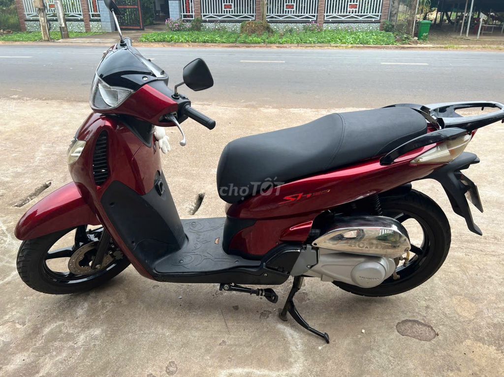 Honda SH Ý 150i 2008 Đỏ SH mode 2015 xanh đen. Mua bán Xe máy tại Huyện Cẩm Mỹ Đồng Nai được đăng bởi Ngô Bá Tấn Tài hình 1