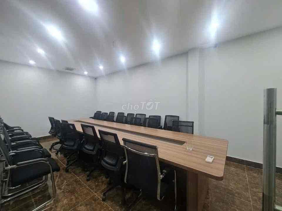 cho thuê tòa Văn Phòng 110m.5 tầng, thang máy, có hầm chỉ 30tr