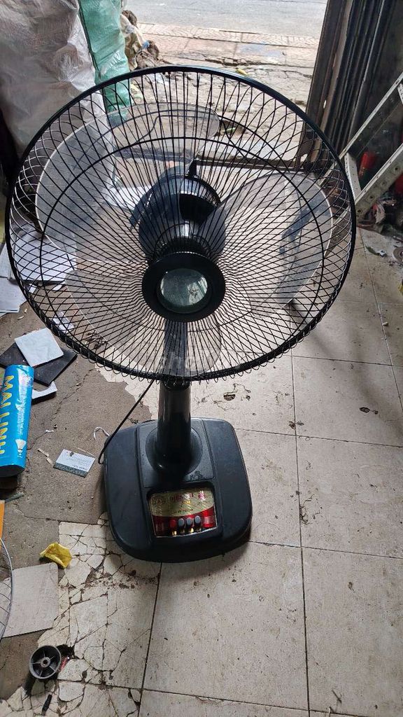 Quạt điện Điện Cơ Hà Nội lõi đồng Đen. Mua bán Quạt tại Quận Long Biên Hà Nội được đăng bởi Thong hình 1