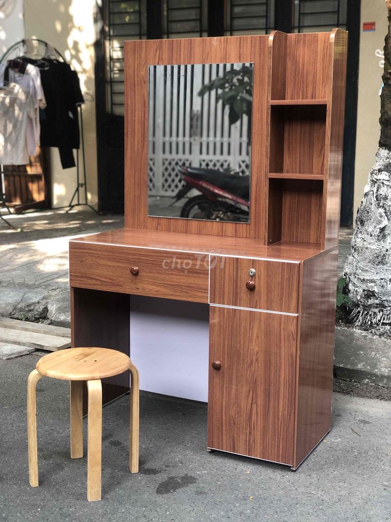 Bàn Trang Điểm Nhựa Chinhuei Plus Giả Gỗ. Mua bán Bàn ghế tại Quận Thanh Khê Đà Nẵng được đăng bởi Huyền Anh  hình 1