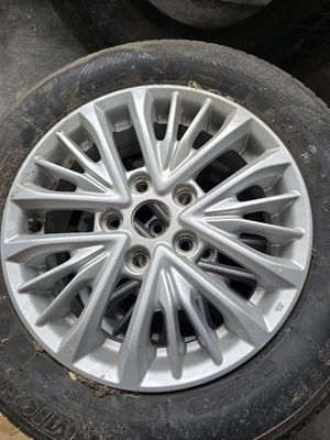 4 Mâm suzuki ertiga còn rất mới. Mua bán Phụ tùng xe tại Huyện Long Điền Bà Rịa - Vũng Tàu được đăng bởi Nguyễn Thùy Chung