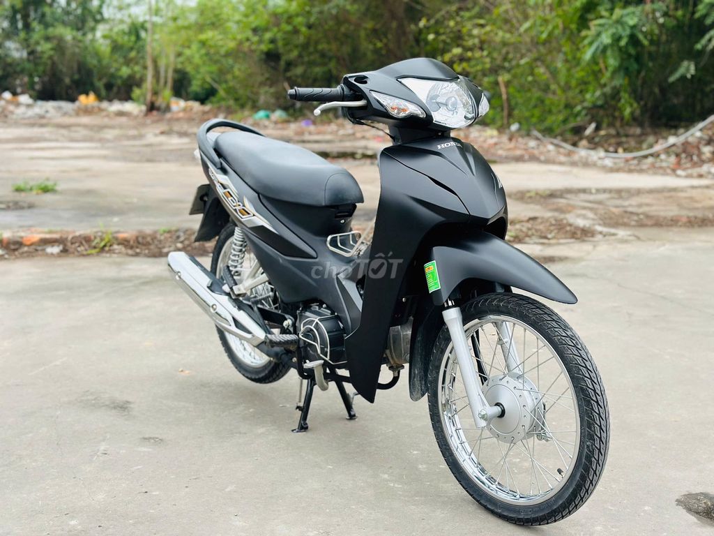 HONDA WAVE A 110 ĐEN NHÁM CHÍNH CHỦ XE MỚI 99%. Mua bán Xe máy tại Quận Cầu Giấy Hà Nội được đăng bởi Hà Thanh hình 6