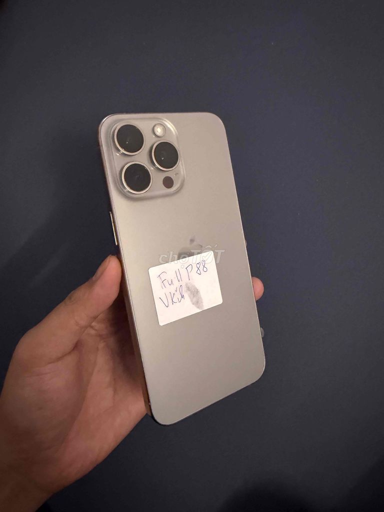 Apple iPhone 15 Pro Max 256GB Titan  vỡ kính. Mua bán Điện thoại tại Thành phố Thủ Đức Tp Hồ Chí Minh được đăng bởi Apple hình 1