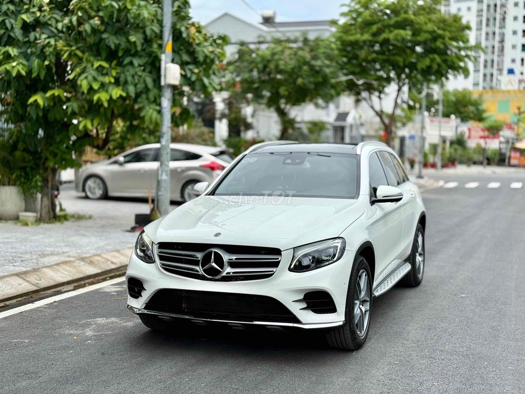 Mercedes Benz GLC Class 2018 300 4MATIC AT - 54000. Mua bán Ô tô tại Quận 6 Tp Hồ Chí Minh được đăng bởi Quang Thuận Quân hình 3