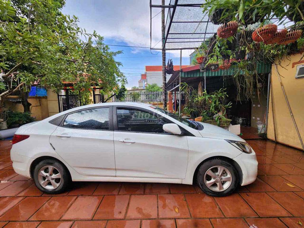 Hyundai Accent 2011 1.4 AT - 80000 km. Mua bán Ô tô tại Huyện Mê Linh Hà Nội được đăng bởi Ngô Văn Du hình 1