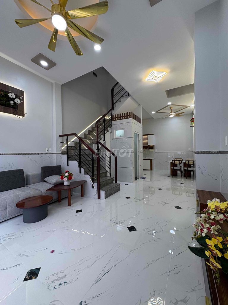 chính chủ bán nhà hẻm 14m Mai Xuan Thưởng ngay Vpdk đất dfai số 6 rẻ