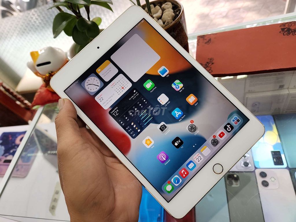 Apple iPad Mini 4 16GB zin đẹp. Mua bán Máy tính bảng tại Quận Ninh Kiều Cần Thơ được đăng bởi Huy hình 1