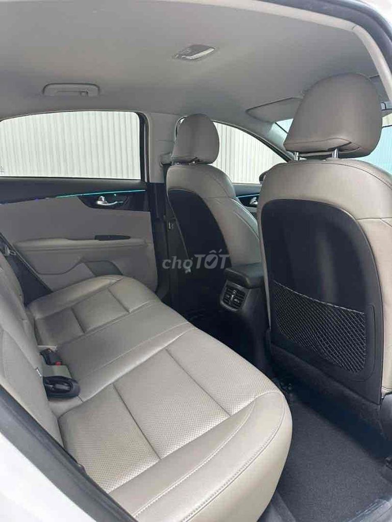 Kia Cerato 2021 1.6 AT Deluxe - 46000 km. Mua bán Ô tô tại Thành phố Buôn Ma Thuột Đắk Lắk được đăng bởi Hiếu Đắk Lắk hình 13
