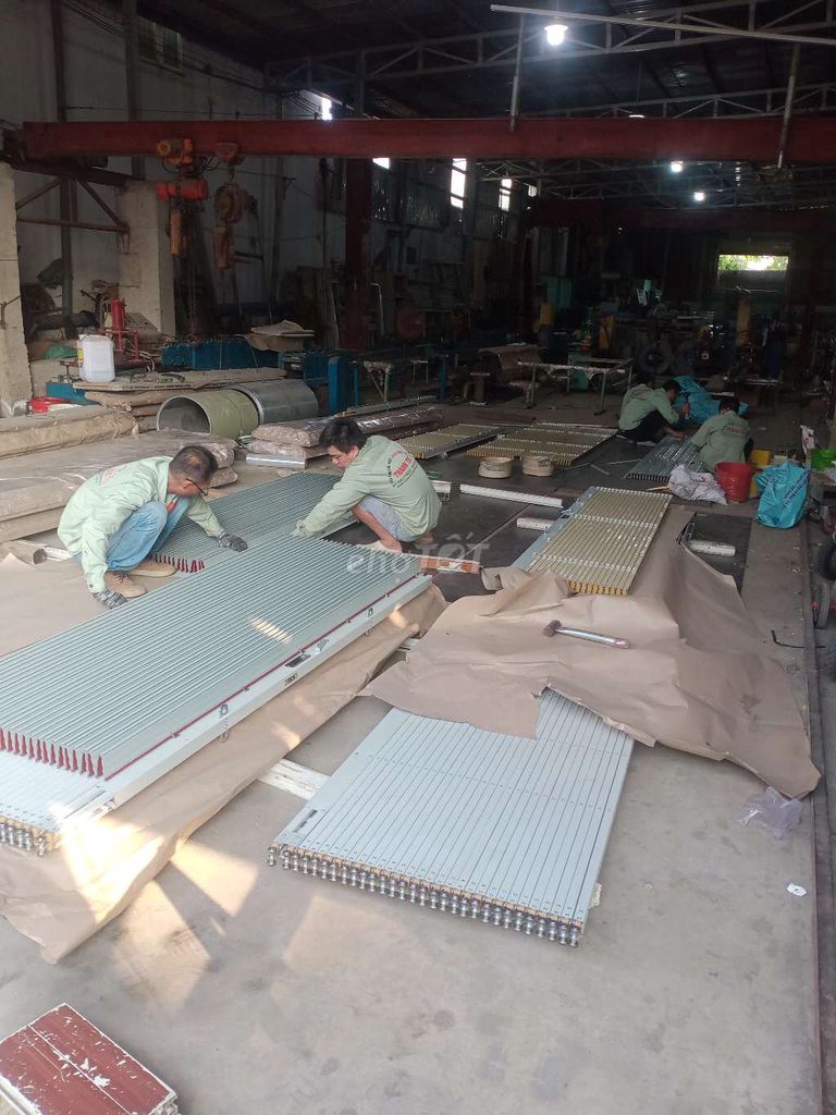 Cửa kéo Đài Loan Kim loại Xám. Mua bán Nội thất, đồ gia dụng khác tại Huyện Di Linh Lâm Đồng được đăng bởi dilinh cuacuon hình 1