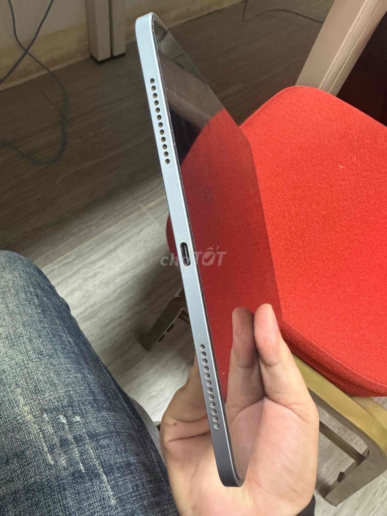 Apple iPad Air 4. Mua bán Máy tính bảng tại Quận Hoàng Mai Hà Nội được đăng bởi Minh trang hình 1