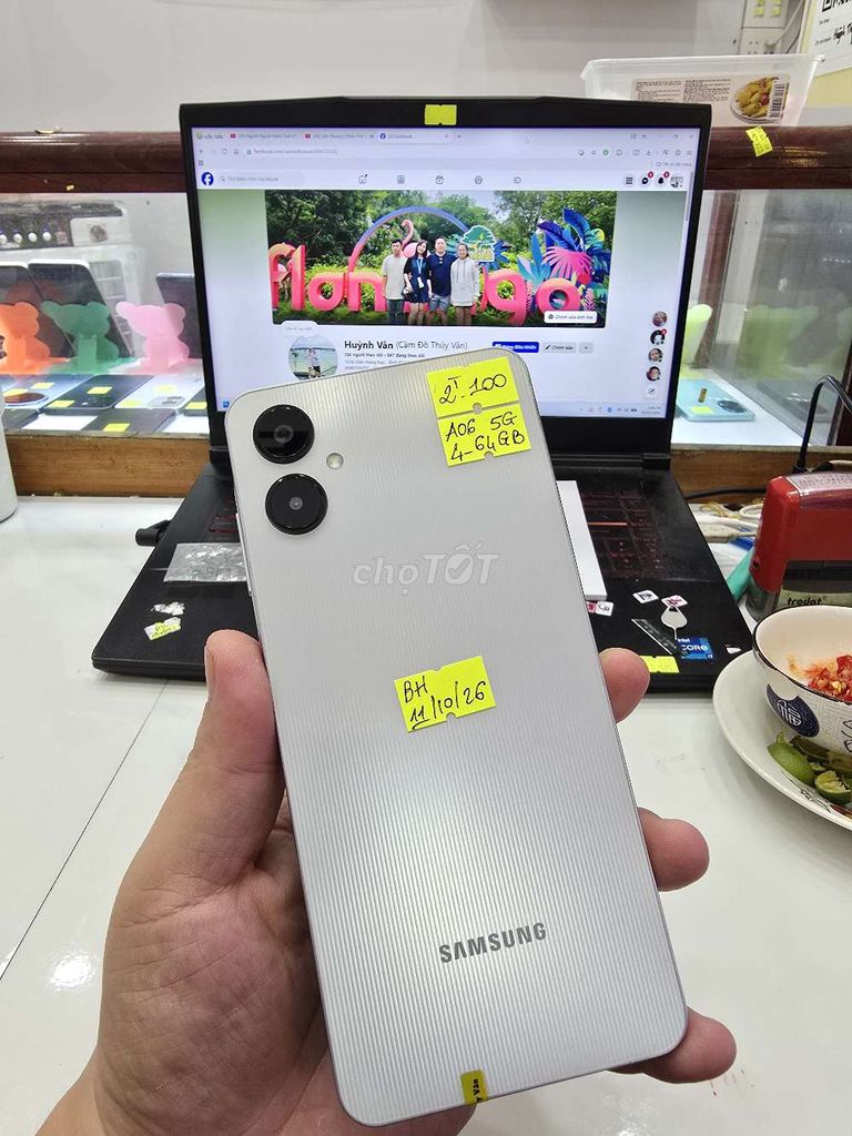 Samsung Galaxy A06 5G Trắng 64GB. Mua bán Điện thoại tại Thành phố Long Xuyên An Giang được đăng bởi Facebook Cầm Đồ Thúy Vân hình 1
