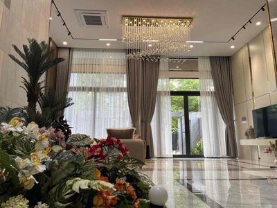 Аренда · 3 комн. · 160 м² · Quận Hải Châu, ул. Bùi viện