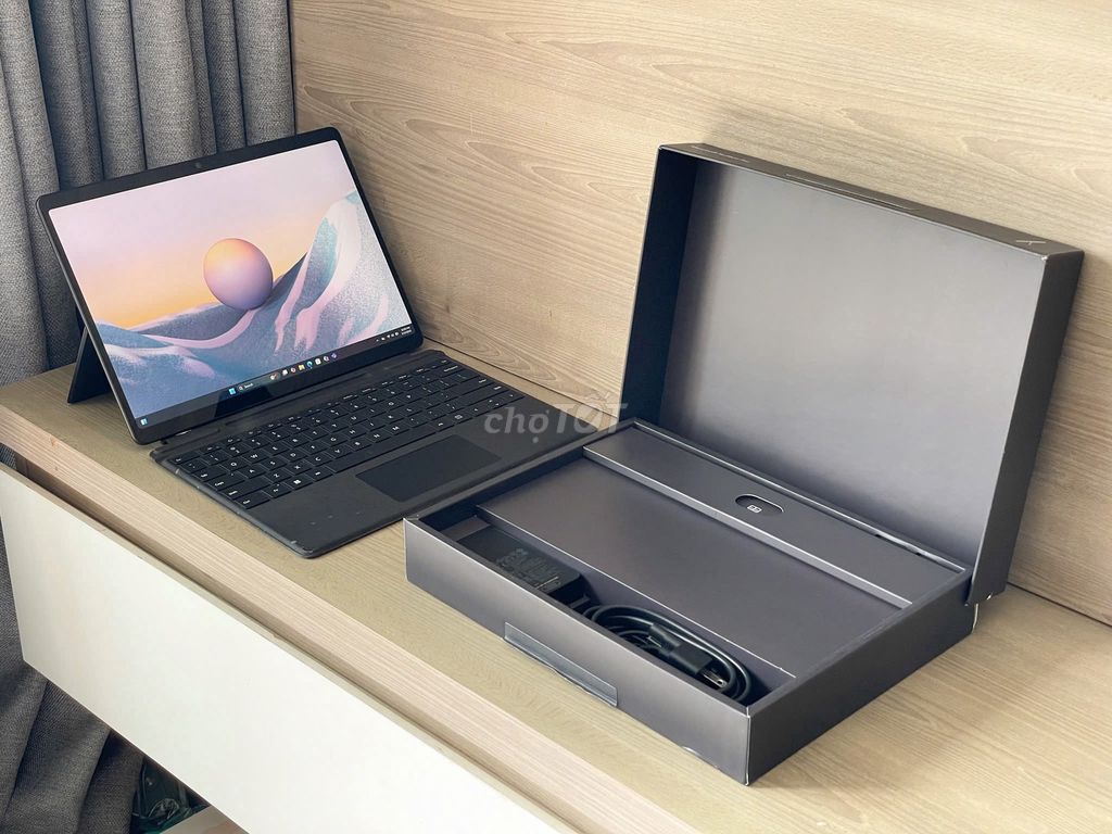 Microsoft Surface Pro 11 X Plus 16GB/512GB Đen. Mua bán Laptop tại Quận Gò Vấp Tp Hồ Chí Minh được đăng bởi Linh Surface Bảo Bảo hình 1