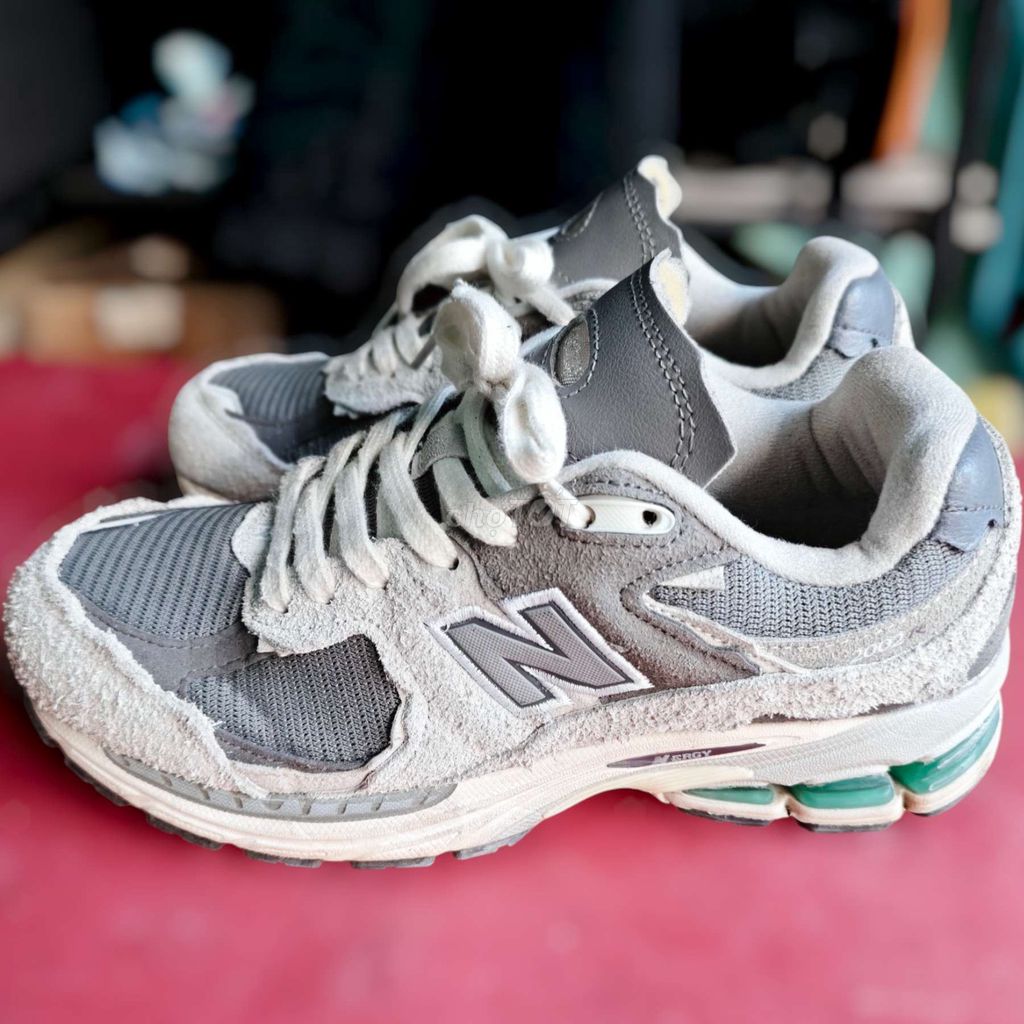 GiàyNew Balance 2002R size 40,5. Mua bán Giày dép tại Thành phố Huế Thừa Thiên Huế được đăng bởi A Bảy hình 1