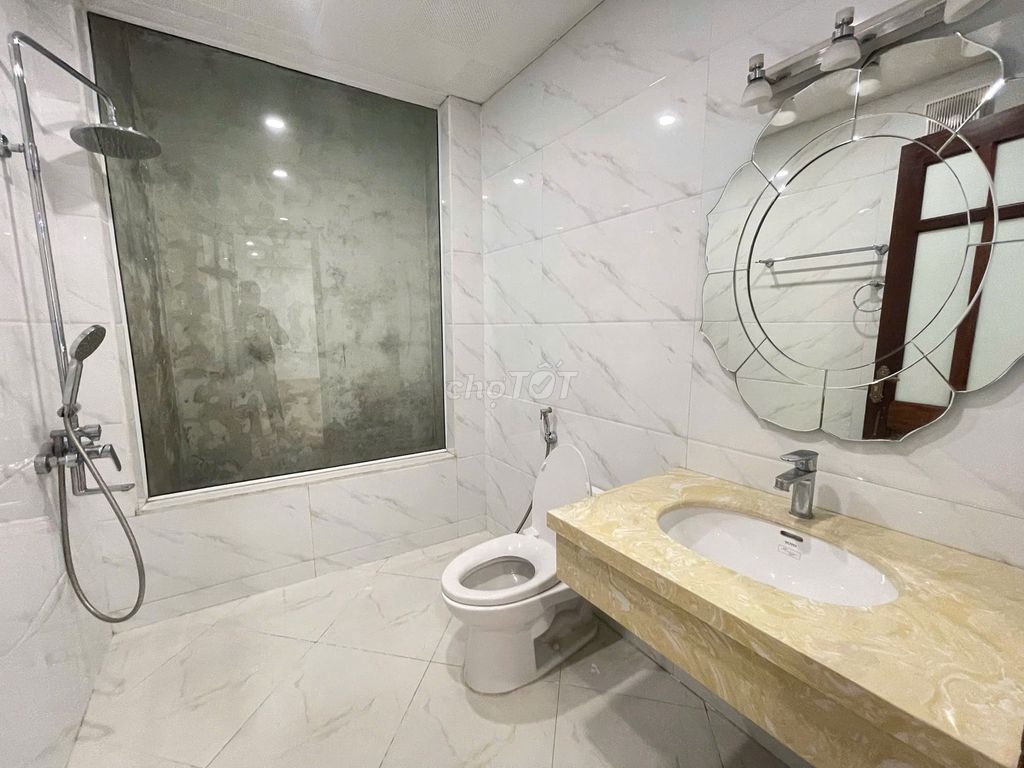 Mặt phố, 92,8m2, 9 tầng, mặt tiền 5,5m Ngã Tư Sở, Đống Đa, 39 tỷ 750. Phố Thái Thịnh, Phường Thịnh Quang, Quận Đống Đa, Hà Nội Quận Đống Đa Hà Nội