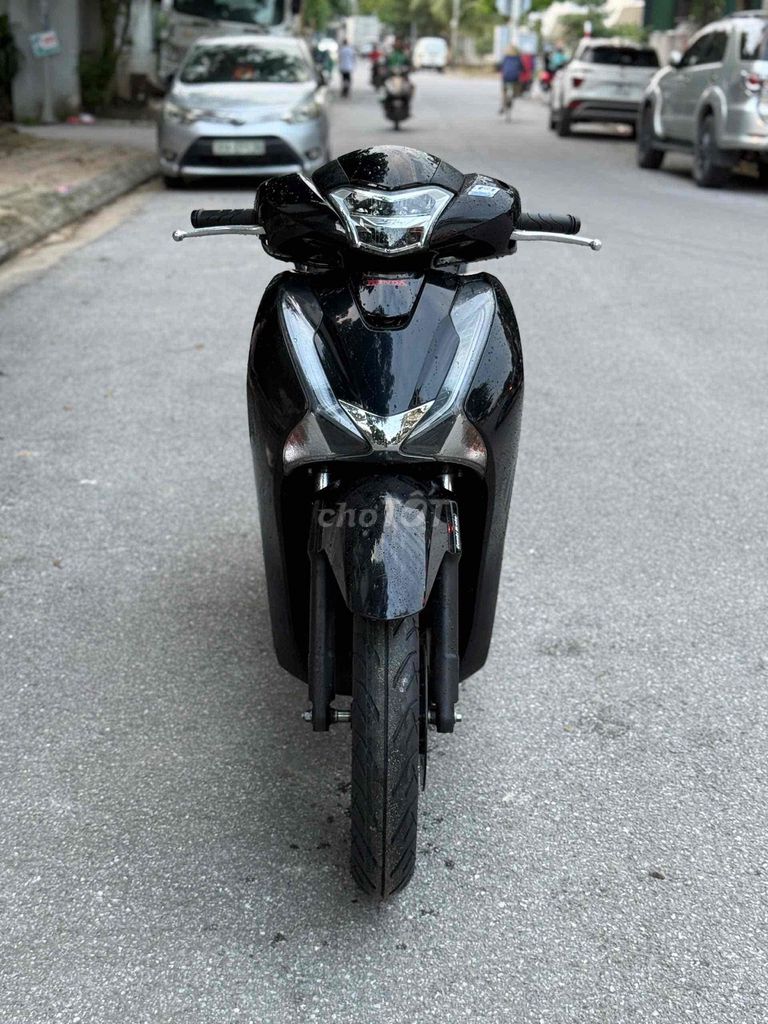 Honda SH 150i ABS 2018 Черный оригинальный в отличном состоянии