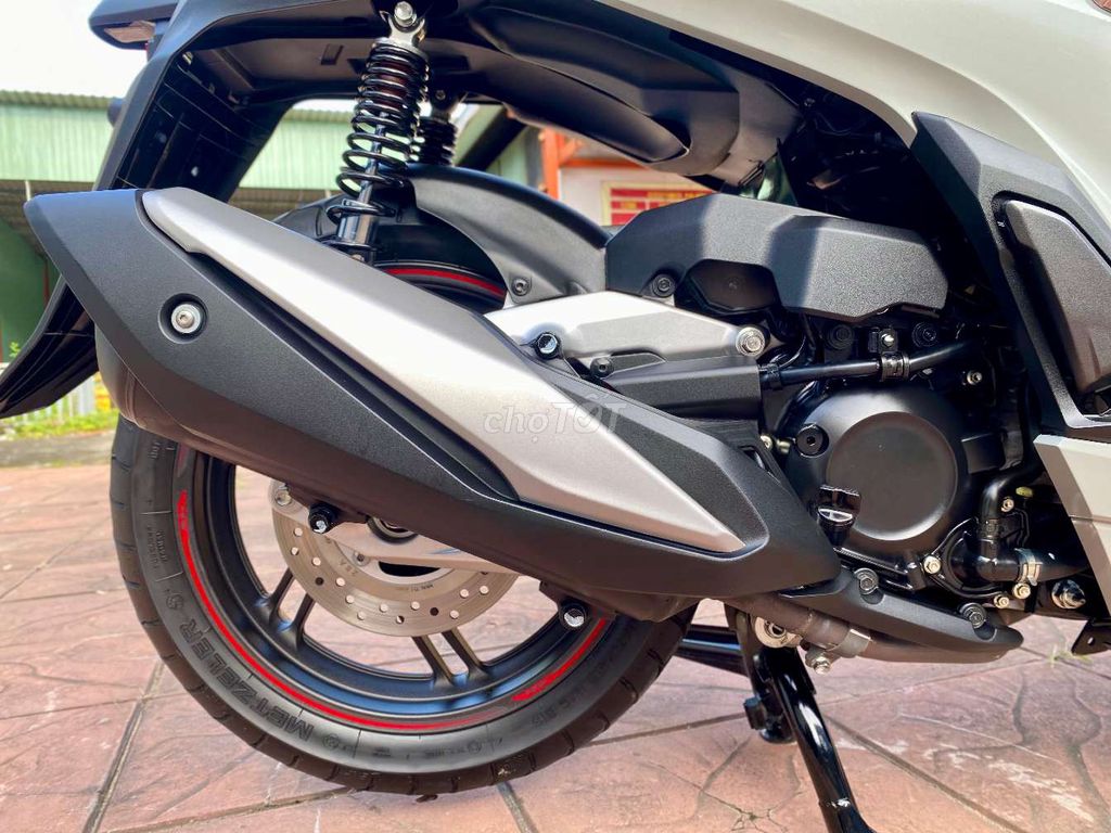Siêu phẩm SH 350i Máy THÁI 2022 Lướt 3.500Km. Mua bán Xe máy tại Quận Ninh Kiều Cần Thơ được đăng bởi Xe Máy TÂN LIÊN HƯNG 1 91B hình 18