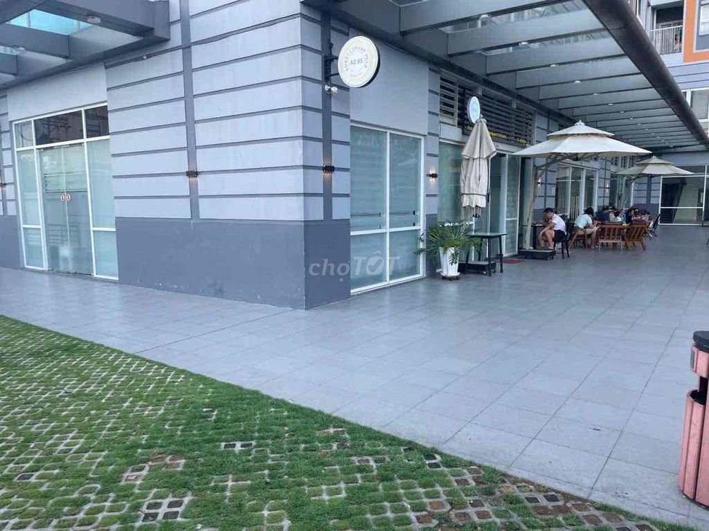 Bán căn hộ góc tầng trệt, 178m², 2 mặt tiền, Tân Thới Hòa