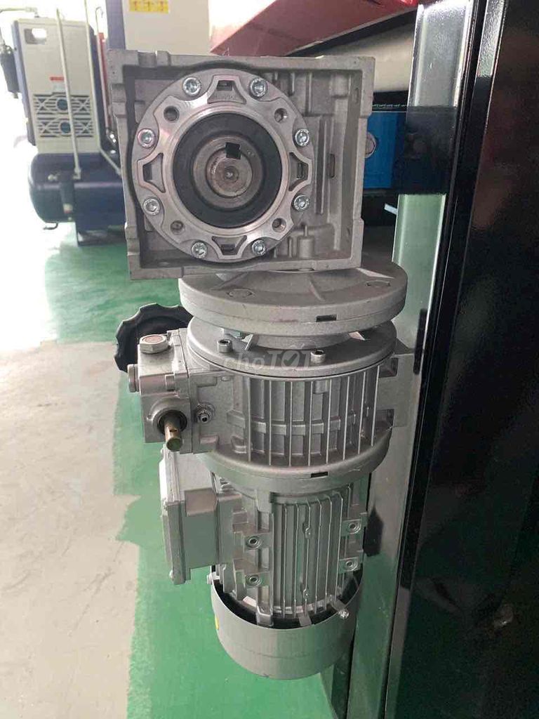 MÁY MÀI BĂNG TẢI CÔNG NGHIỆP. Mua bán Đồ chuyên dụng, Giống nuôi trồng tại Thành phố Phúc Yên Vĩnh Phúc được đăng bởi Tung Letao hình 3