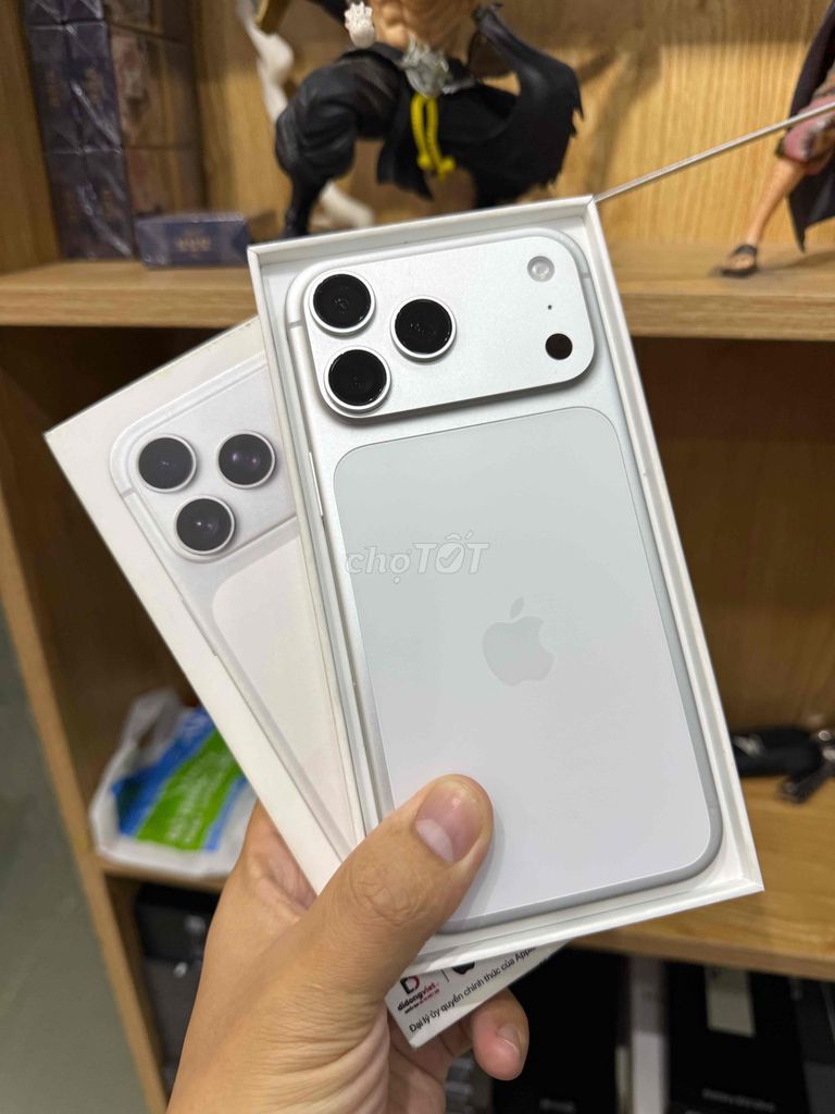 iPhone 17 promax 1TB Trắng vna sạc 90l. Mua bán Điện thoại tại Quận 10 Tp Hồ Chí Minh được đăng bởi Hậu Lưu hình 1
