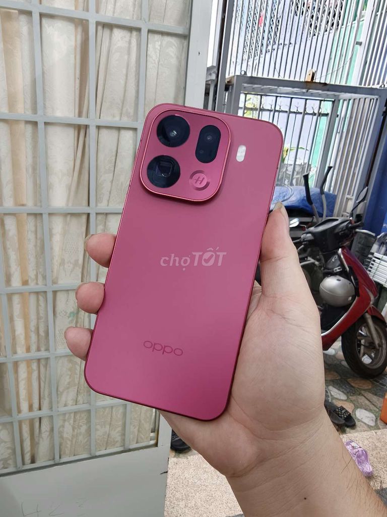 Oppo Find X9 Pro 256GB Đỏ Velvet likenew có gl. Mua bán Điện thoại tại Quận 5 Tp Hồ Chí Minh được đăng bởi Strawberry Táo hình 1