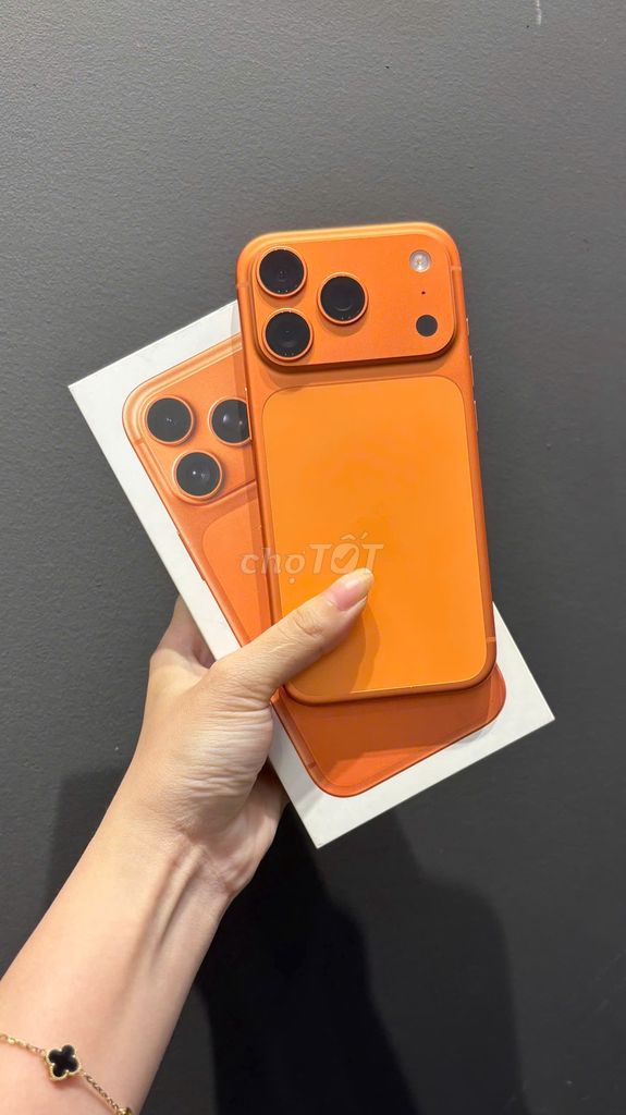 iPhone 17 Pro Cam 256 VN BH T11.2026. Mua bán Điện thoại tại Quận Tân Bình Tp Hồ Chí Minh được đăng bởi Đỗ đình cư hình 1