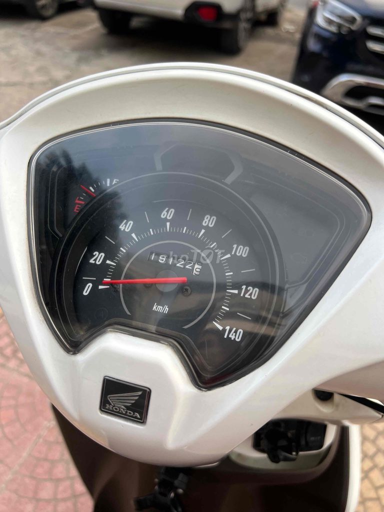 Honda Vision 2019 Белый 19122 км