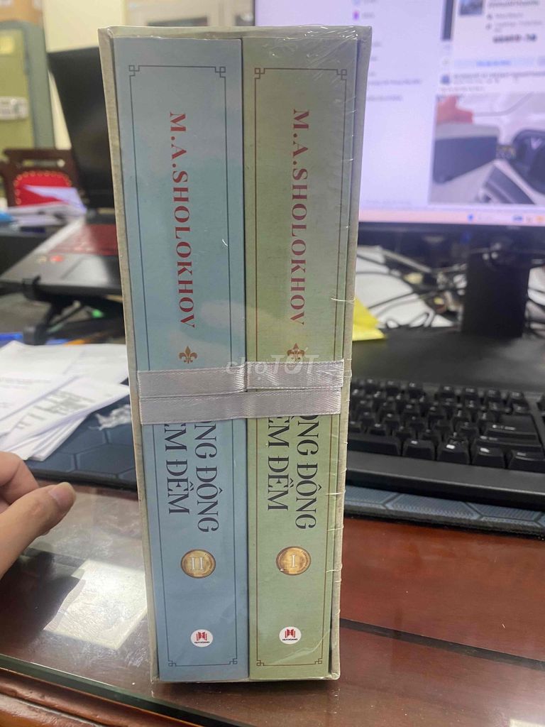 Sách Tiểu thuyết sử thi Sông Đông Êm Đềm. Mua bán Sách tại Quận Ba Đình Hà Nội được đăng bởi mrchung hình 1