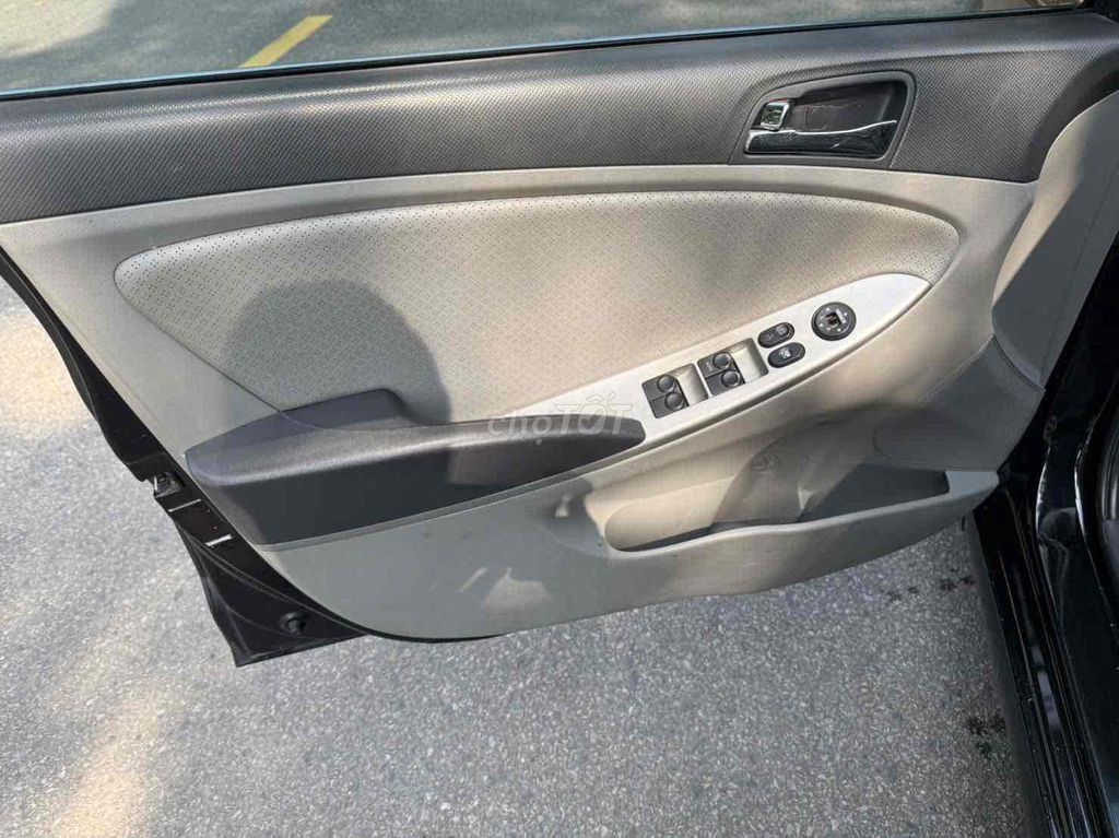 Hyundai Accent 2013 1.4 AT - 180000 km. Mua bán Ô tô tại Huyện Mê Linh Hà Nội được đăng bởi Mọc Auto hình 9