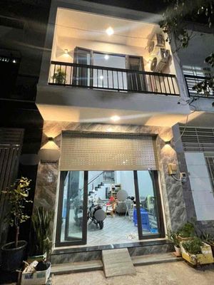 Chính chủ bán gấp nhà gần đường lớn An Dương Vương quận 8. Mua bán nhà ở tại Quận 8 Tp Hồ Chí Minh được đăng bởi Trần Ánh Minh