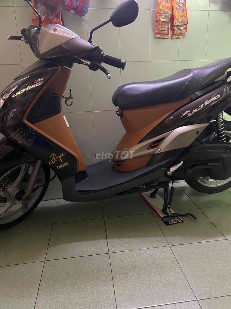 Yamaha Ultimo 2009, коричнево-желтый