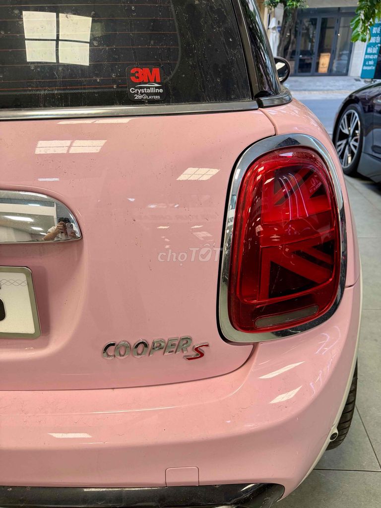 Mini Cooper S 2018 розовый 70 тыс. км