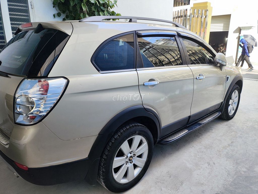 Chevrolet Captiva 2010, песочный, автомат, 205 000 км