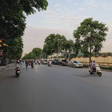 Bán nhà Thanh Xuân, DT 60m, MT 5.5m - Ôtô tránh, kinh doanh sầm uất.