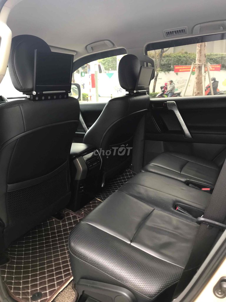 Toyota Prado TXL 2.7L siêu mới. Mua bán Ô tô tại Quận Long Biên Hà Nội được đăng bởi Auto Tuấn Huyền hình 7