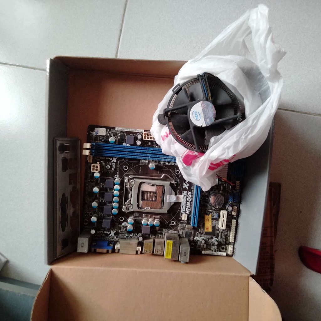 Mainboard H71 i3 3220. Mua bán Linh kiện (RAM, Card...) tại Huyện Thái Thụy Thái Bình được đăng bởi Sơn Đặng hình 1