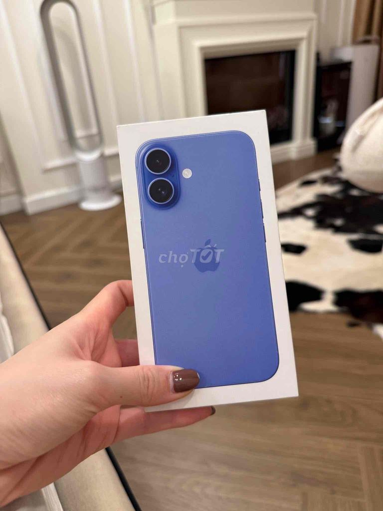iPhone 16 128GB Xanh BLUE FULLBOX 99% APPLE 2025. Mua bán Điện thoại tại Quận Thanh Xuân Hà Nội được đăng bởi Nguyễn Huy Dũng hình 1